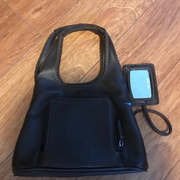 Nine West, vintage Handbags - VINTAGE NINE WEST POCKETBOOK